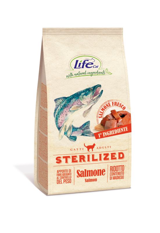 Lifecat Adult Sterilized Salmon - Сухой корм для взрослых стерилизованных кошек и кастрированных котов со свежим лососем