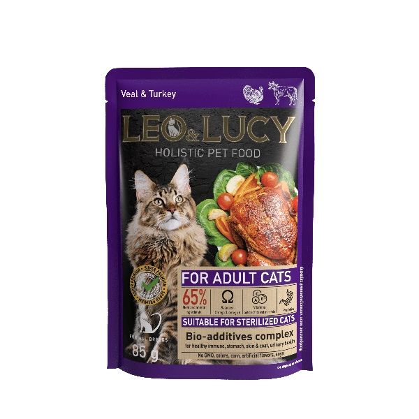 LEO&LUCY - Влажный холистик корм консервированный полнорационный - кусочки в соусе для взрослых кошек с телятиной, индейкой и биодобавками, подходит для стерилизованных